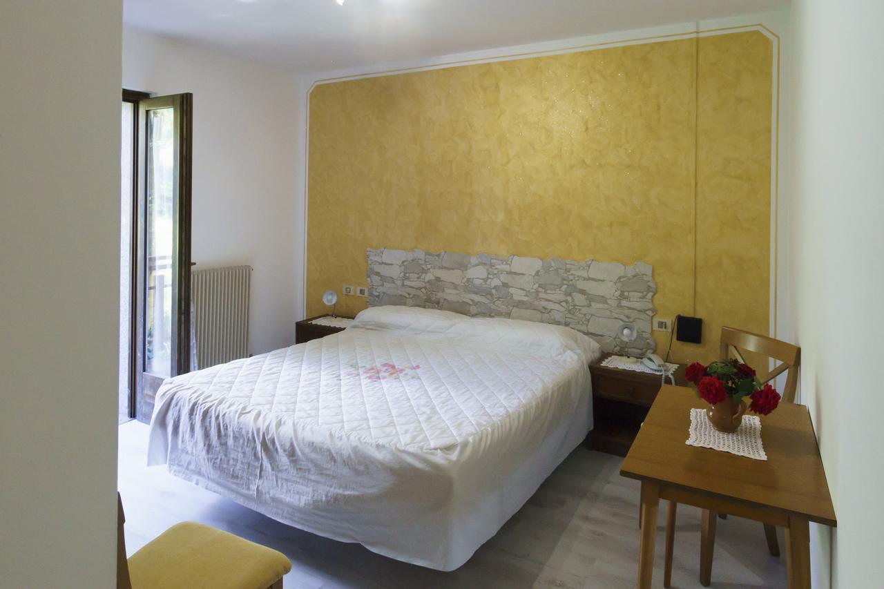 Albergo Roncone Екстер'єр фото