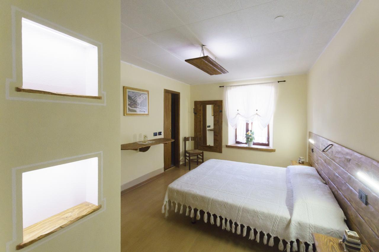 Albergo Roncone Екстер'єр фото