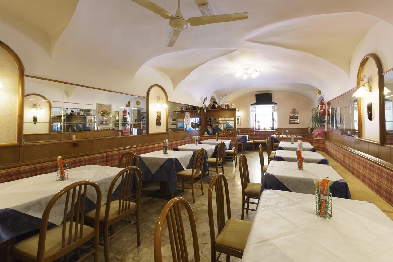Albergo Roncone Екстер'єр фото