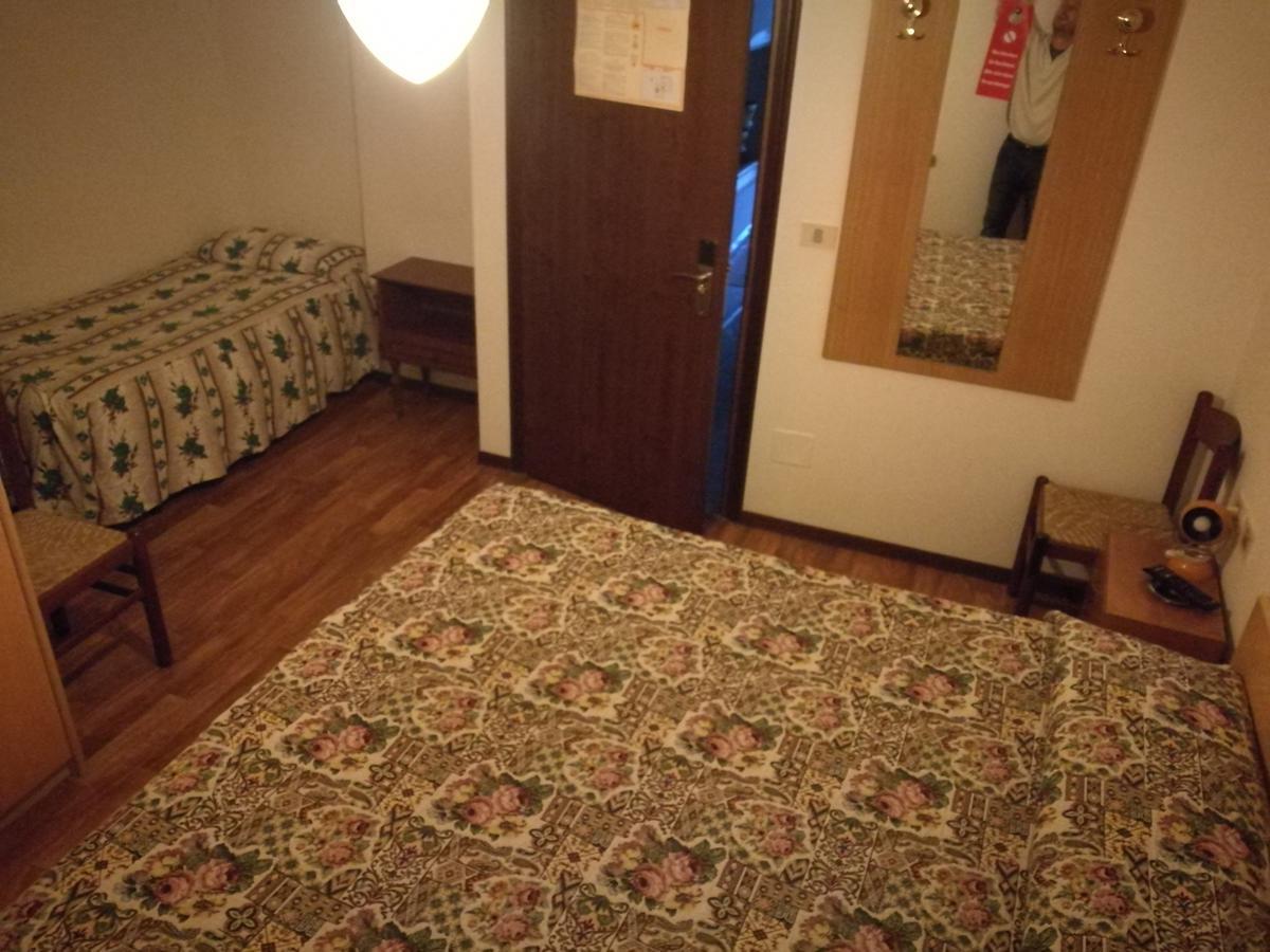 Albergo Roncone Екстер'єр фото