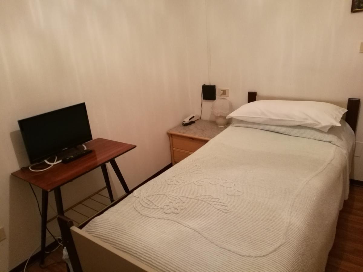 Albergo Roncone Екстер'єр фото