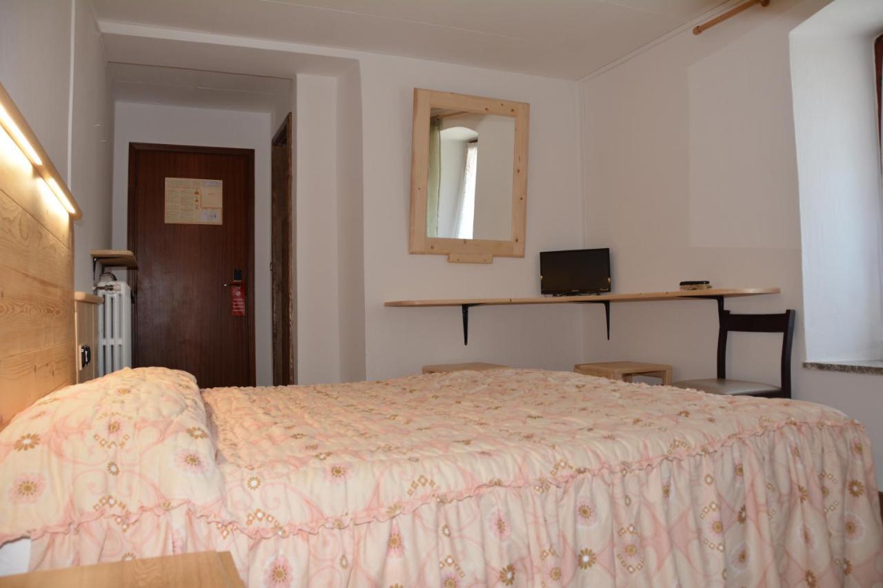 Albergo Roncone Екстер'єр фото